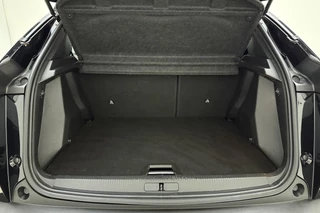 Peugeot 2008 1.2 PureTech GT 130 PK | Handgeschakeld | Camera | Climate Control | Adaptive Cruise Control | 3-D Instrumentenpaneel | Start/stop | 1e eigenaar | BTW auto / 11