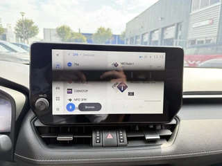 Toyota RAV4 2.5 Hybrid AWD Dynamic LM-VELGEN PARK-SENSOREN STOELVERW APPLE/ANDROID AD-CRUISE CAMERA DAB+ / 18