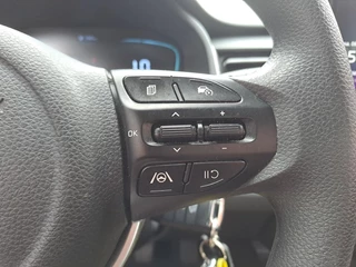 Kia Stonic 1.0i Turbo MHEV ComfortLine 100 PK | 1e Eigenaar | Airco | Bluetooth | Camera | Cruise control | Metallic lak | Fabrieksgarantie t/m 3-7-2031 | NAP / 16