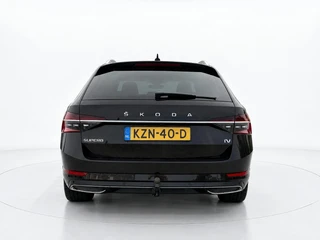 Škoda Superb Combi 1.4 TSI iV Laurin & Klement / 13