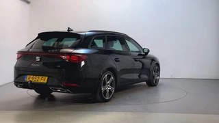 Seat Leon Sportstourer 1.5 TSI 150pk FR Business Intense LED Trekhaak Camera App-Connect Sfeerverlichting / 5