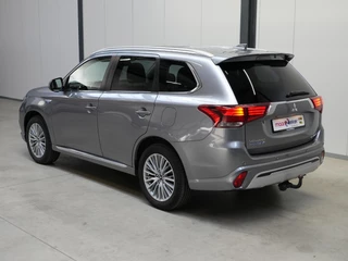 Mitsubishi Outlander 2.4 PHEV Intense / 25
