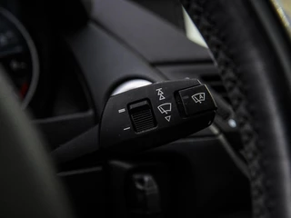 BMW X1 SDrive18i M-sport | Panoramadak | Leder | Xenon | Navi | Harman&Kardon | Stoelverwarming | Climate control / 31