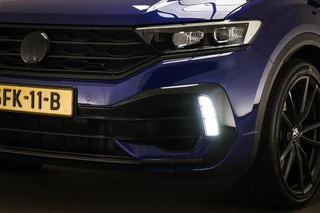 Volkswagen T-Roc 2.0 TSI 4Motion R | PANORAMADAK | BEATS | AKRAPOVIC UITLAAT | CAMERA | TREKHAAK / 20