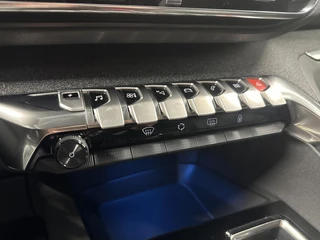 Peugeot 3008 1.6 HYbrid 225 Allure Pack Business CARPLAY NAVI ECC ADAPTIEF CRUISE. / 38