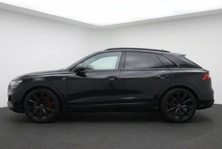 Audi Q8 60 TFSI e-hybrid quattro S Line Competition l AWD Besturing l B&O l HUD l Trekhaak l Alcantara Hemel l VOL OPTIES / 2