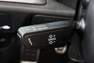 Audi A3 Sportback 30 TFSI Advance Sport S-Line Trekhaak Stoelverwarming Navi Virtual / 28