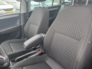 Škoda Rapid Spaceback 1.0 TSI Greentech NAVI TEL PANORAMADAK / 11