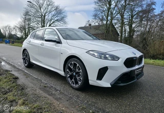 BMW 1 Series 123 xDrive Pano / 360' camera / Navi / 5