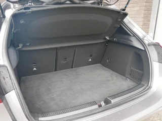 Mercedes A-klasse 250 e AMG Line Sfeer| Camera| Fabr Garantie / 12