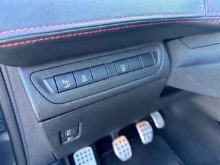 Peugeot 208 1.6 THP GTI Perfect onderhouden '' Pano - Infotainmensystem - Allseasonbanden '' / 26