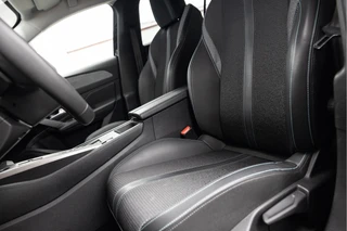 Peugeot 408 1.2 Hybrid 145 e-DCS6 Allure  | Camera | 19" | ACC / 11