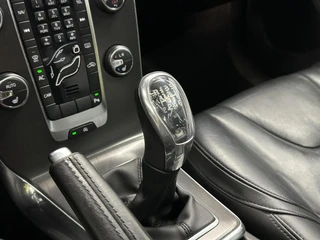Volvo V40 1.6 T3 Summum  PANO LEER CAMERA NAVIGATIE ECC CRUISE LM. / 46