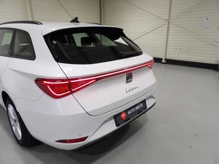 Seat Leon 1.0 TSI 110pk Style / 12