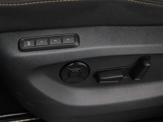 Škoda Kodiaq 1.5 TSi 204 Pk Automaat PHEV Tour Edition | Trekhaak | Stoelverwarming | Adaptive Cruise | Navigatie | Carplay | 18 Inch | 27.263 Km !! / 24