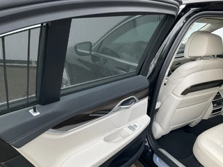 BMW 7 Serie 730d xDrive ACC Pano Softclose 4wielsturing High Executive HUD / 33