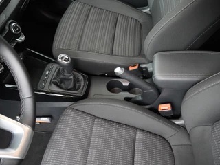 Kia Stonic 1.0 T-GDi MHEV DynamicPlusLine  - Apple Carplay/Android Auto - Cruise Control - Climate Control - Navigatie - Stuur/Stoel Verwarming - Fabrieks garantie tot 04-2032 of 150.000km fabrieksgarantie / 34