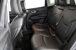 Jeep Compass 4xe 240 Plug-in Hybrid Electric S Leder Stuur-Stoelverwarming Apple Carplay / 12