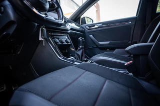 Volkswagen T-Roc 1.5 TSI Sport | Climate | Navi | Cruise | Camera | PDC / 53