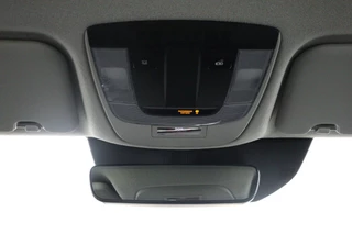 Kia Niro 1.6 GDi Hybrid DynamicLine  - Navigatie - Achteruitrijcamera - Apple & Android Carplay - Climate Control - Virena zekerheidspakket € 895,- / 35