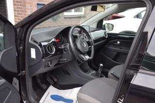Volkswagen up! Up 1.0 CROSS BLUEM. HIGH UP! / 14