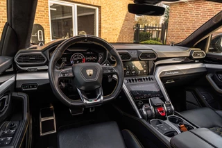 Lamborghini Urus 4.0 V8 650 PK Pano Keramisch B&O Advanced Massage Luchtvering 360 Camera ACC 22'' / 15