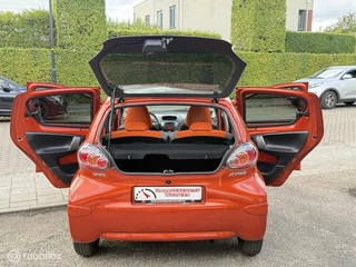 Toyota Aygo 1.0 VVT-i Comfort Orange AIRCO 5DRS TOERENTELLER / 14