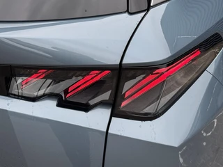 Peugeot 5008 GT Hybrid 145pk e-DCS6 | Adaptieve Cruise Control |Apple Carplay/Android Auto | Stoelverwarming | Lichtmetalen Velgen 19 Inch | Rondom zichtcamera | Dodehoek bewaking / 9