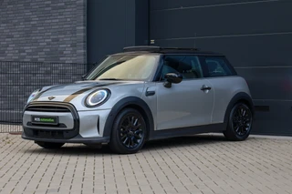 MINI 3-deurs 1.5 Cooper Classic  | PANO | HUD | CAMERA | KEYLESS | LEDER | / 44