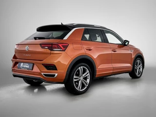 Volkswagen T-Roc 1.5 TSI R Line | Schuifdak | Camera | Navi | Virtual Dash | Stoelverw. | Adaptive Cruise / 2