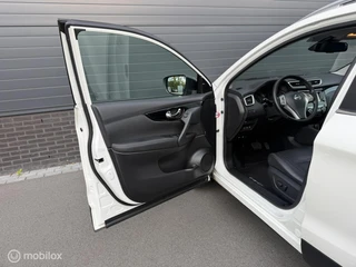 Nissan Qashqai 1.2 Tekna + LEER*CRUISE*PANO*360*HAAK*NAV*STOELVERW*NAP! / 32