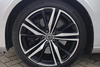 Volvo V60 T6 Recharge AWD R-Design / 16
