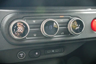 Renault Twingo urban range techno 27.5 kWh / 29