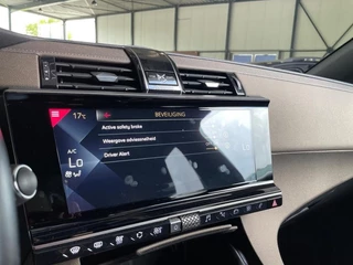 DS DS 7 Crossback DS7 1.2 130PK ECC LMV LED NAVIGATIE CAMERA / 28