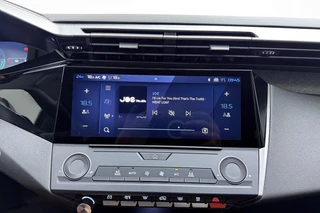 Peugeot 408 1.2 Hybrid 145 e-DCS6 Allure | Apple carplay/Android auto | Climate control | Parkeersensoren achter | achteruitrijcamera | / 22