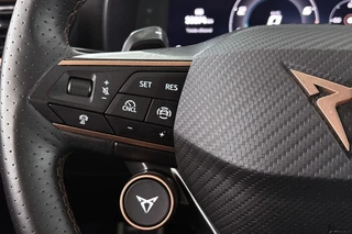 CUPRA Leon Sportstourer 1.5 TSI e-Hybrid Business Facelift Stuur/Stoelverwarming Camera / 30