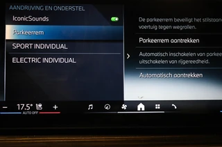 BMW X5 xDrive50e M-Sport | PANORAMADAK | HEAD UP | HOUTAFWERKING | ACHTERBANKVERWARMING | TREKHAAK | 360 CAMERA | 21" / 68