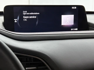 Mazda CX-30 2.0 e-SkyActiv-G M Hybrid Homura | Adaptive Cruise | Stoelverwarming | CarPlay | HUD | Camera | Parkeersensoren / 19