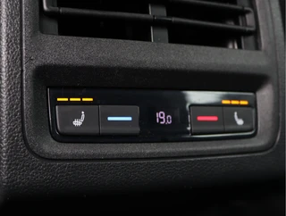 Volkswagen Golf 1.5 eTSI  | Pano | IQ.light | Winter pakket | Org. NL / 28