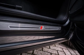 Audi Q5 50 TFSI e Quattro Pro Line | Luchtvering | Matrix LED | Inparkeersysteem | Drive select | Trekhaak | Navigatie | SoH 94% | / 65