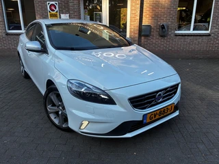 Volvo V40 2.0 T3 153PK! R-DESIGN / 6