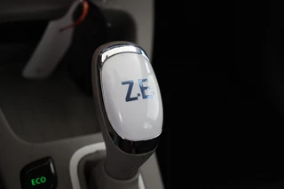 Renault ZOE Q90 Life Quickcharge 22 kWh (ex Accu) Airco, Navigatie / 11