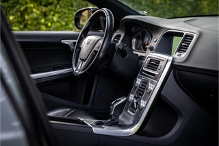 Volvo V60 Cross Country 2.0 T5 Summum  BLIS Memory Sportstoel Trekhaak / 21