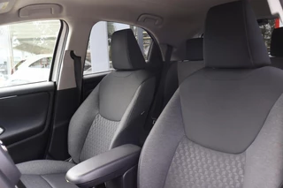 Toyota Yaris 1.5 Hybrid 115 DYNAMIC STOELVERW. LED KOPLAMPEN LENDE STEUN AD-CRUISE CAMERA CLIMA / 32