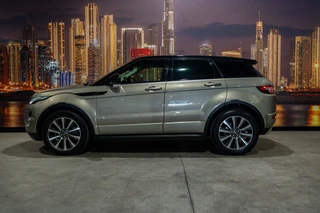 Land Rover Range Rover Evoque 2.0 Si 4WD Prestige / 7