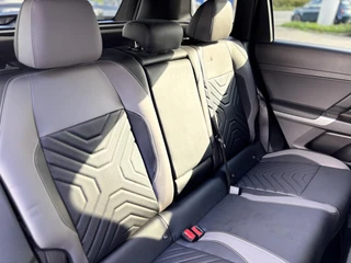 Jeep Compass 1.2 e-Hybrid Summit | Apple-Android | Schuif-kanteldak | Premium-Pack / 12