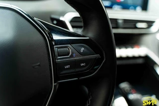 Peugeot 3008 1.2 PureTech Allure | Bi-tone | Navi | Camera | Keyless / 14