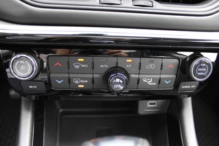Jeep Compass 4xe 240 Plug-in Hybrid Electric Summit | Leder | Winterpack | Elektr. Achterklep | Stoelverwarming/ventilatie | Compleet / 36