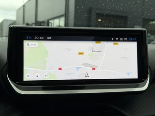 Peugeot 208 Allure 1.2 Hybrid 100PK e-DCS6 Automaat Trekhaak, Navigatie, Achteruitrijcamera, Keyless, Stoelverwarming, Apple Carplay, Android Auto / 26
