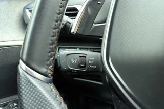 Peugeot 5008 1.2T 130pk Automaat GT | Elektrische achterklep | Black Pack | 19'' velgen | Achteruitrijcamera | 7 Persoons / 32